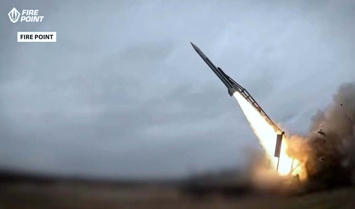 Компания Fire Point показала испытательный пуск украинской баллистической ракеты FP-7: что о ней известно. Видео