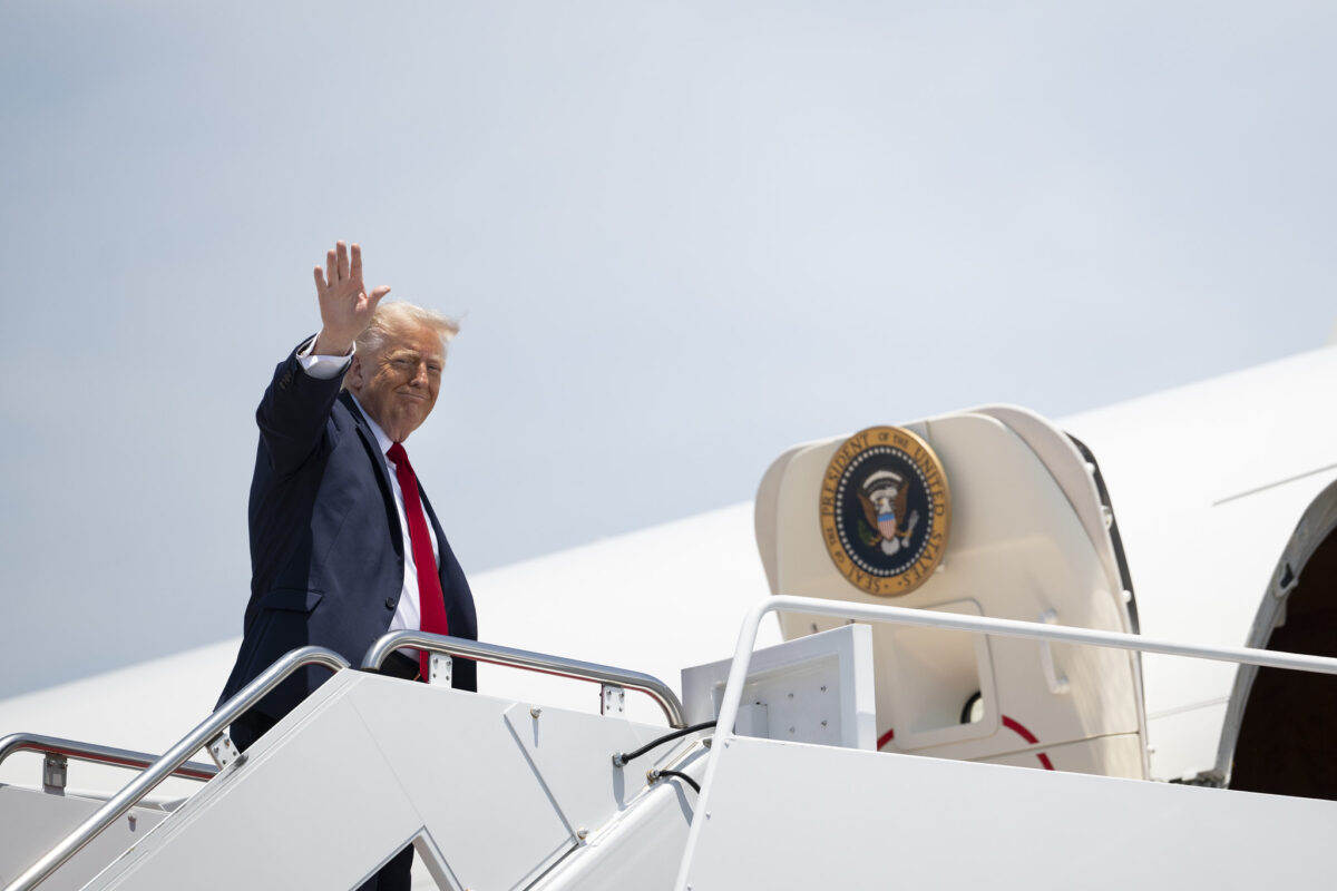 Трамп уже отказался от обещания не втягивать США в войны