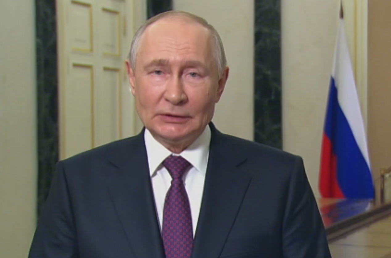 Путин о топливном кризисе: Украина пытается сорвать сезон отпусков в России